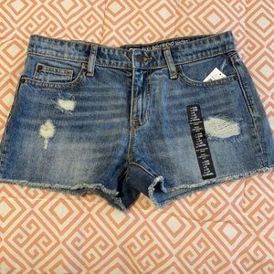 Gap boyfriend short